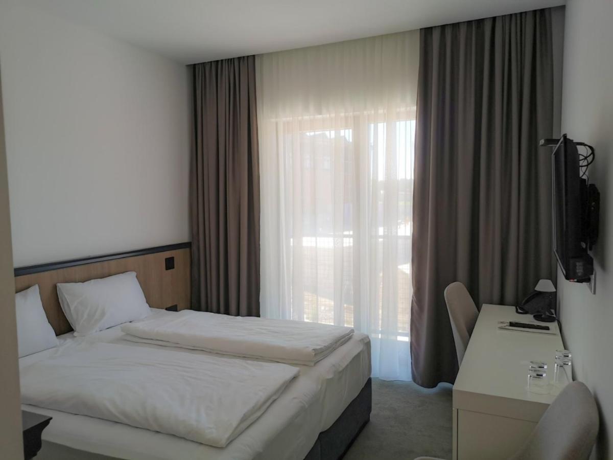 Hotel Crni Vrh Divčibare Extérieur photo